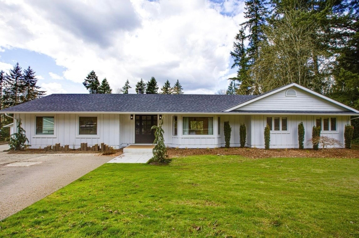 7025 Hesslea Crescent